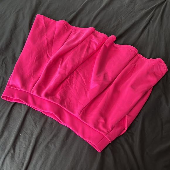 Hot Pink Torrid Scuba Skirt NWOT - Picture 2 of 5